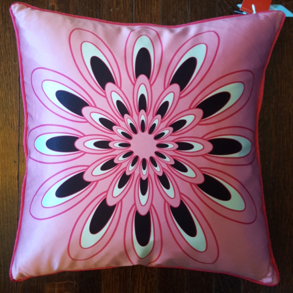 Plush Living Sunflower Nook Pillow bold graphic pink and brown NWT